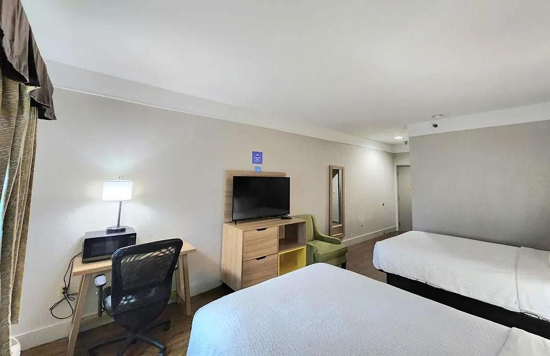 Days Inn By Wyndham Denham Springs-Baton Rouge East-1