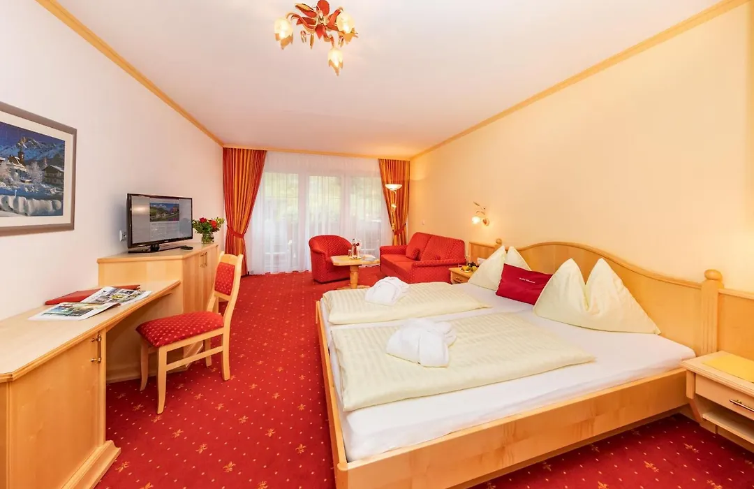 Berg & Spa Hotel Urslauerhof-1