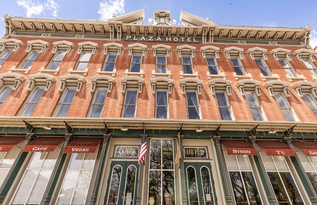 Historic Plaza Hotel-1