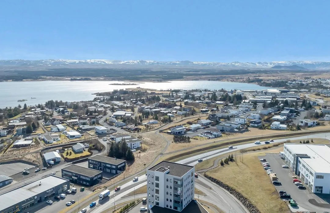 Blue Mountain Apartments By Heimaleiga-1