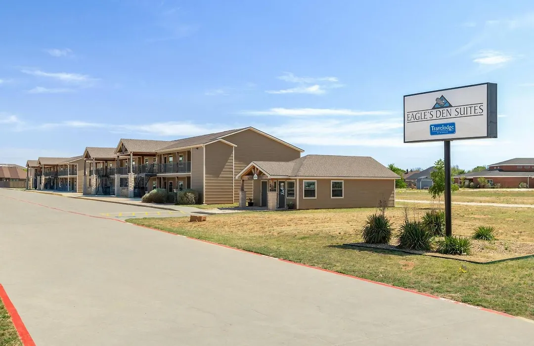 Eagle'S Den Suites Andrews A Travelodge By Wyndham-1
