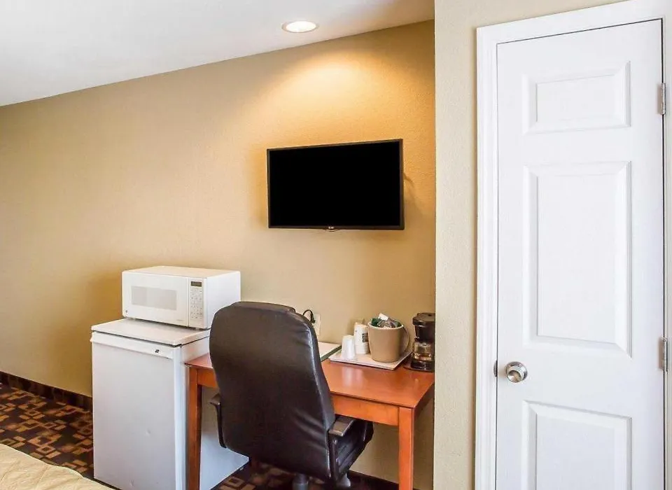 Quality Inn & Suites-1