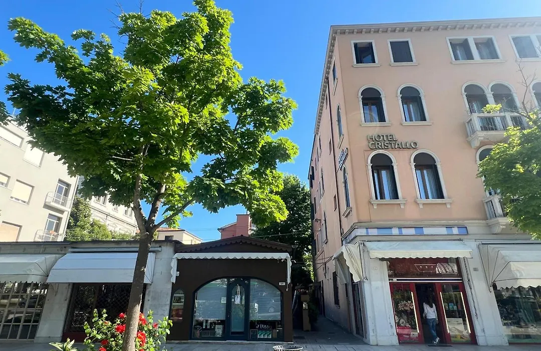 Hotel Cristallo-1