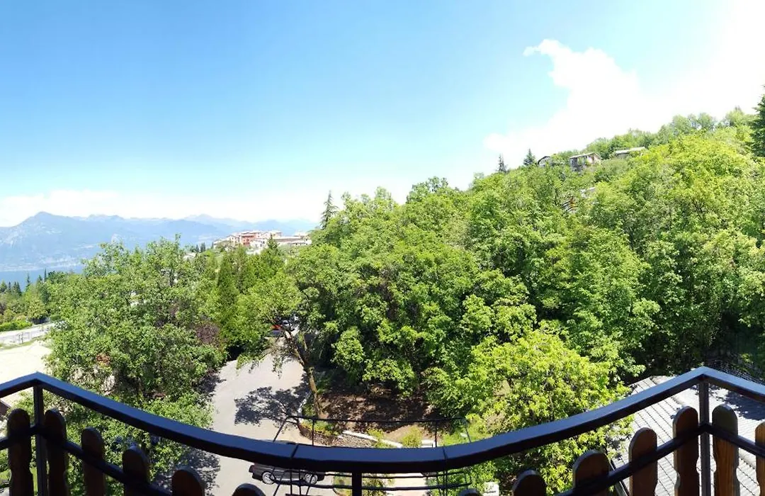 Hotel Diana-1