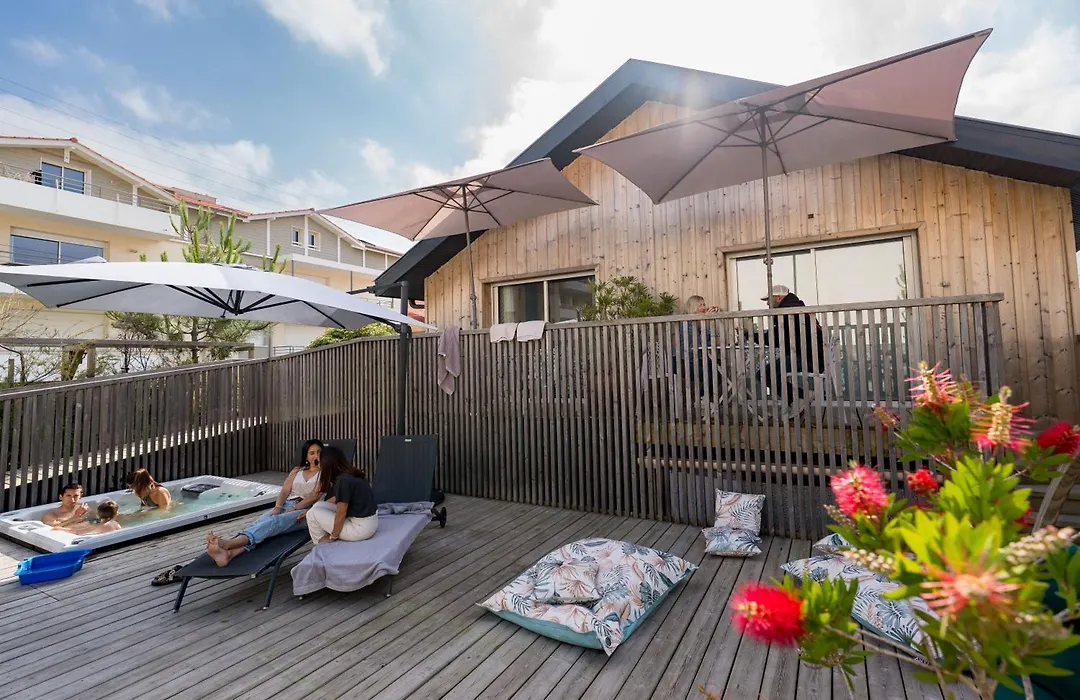 Ted Surf House-1