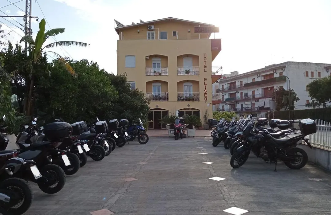 Hotel Eliseo-1