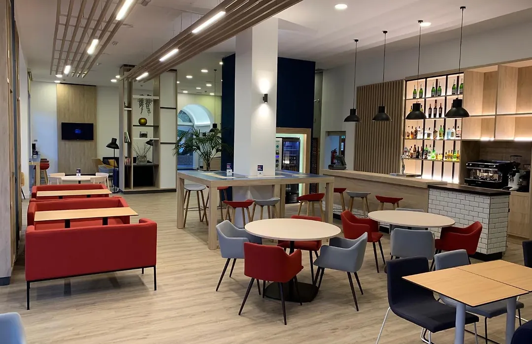 Holiday Inn Express Ciudad de las Ciencias, an IHG Hotel-1
