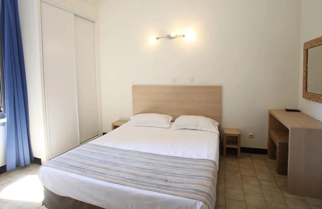 Hôtel Colombo- Porto Corse-1