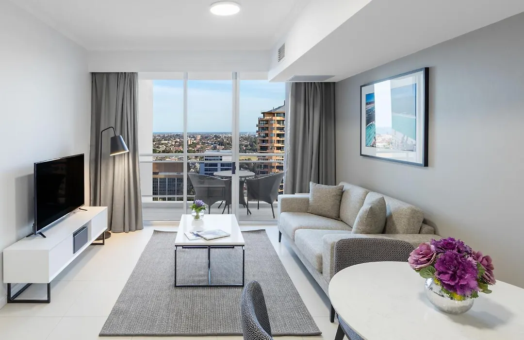 Meriton Suites Bondi Junction-1