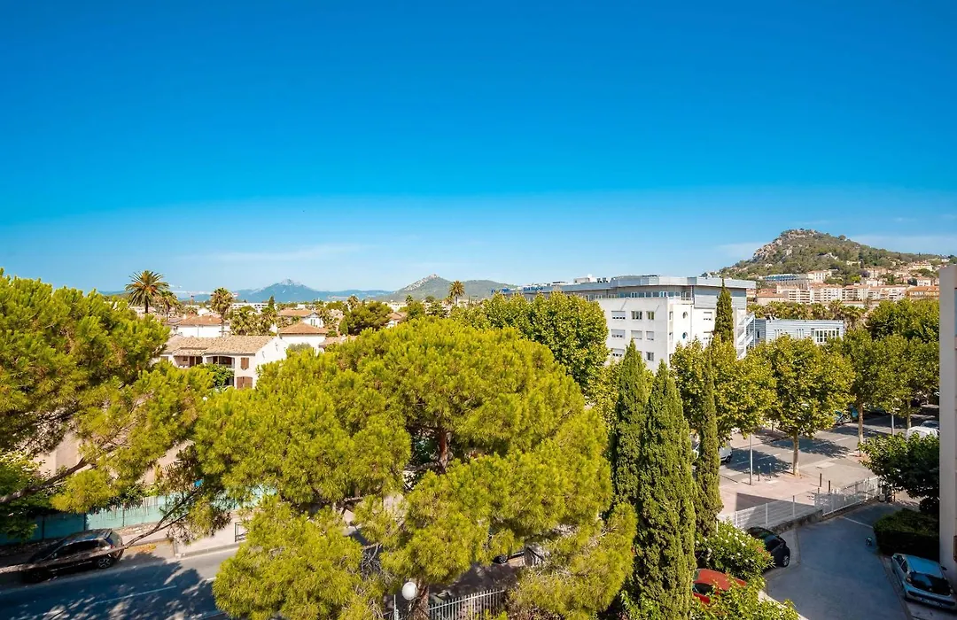 B&B HOTEL Hyères-1
