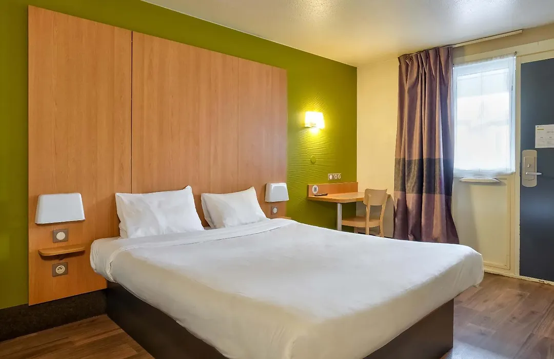 B&B Hotel Herblay-1