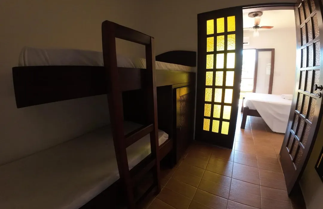 Pousada Casa Amarela-1