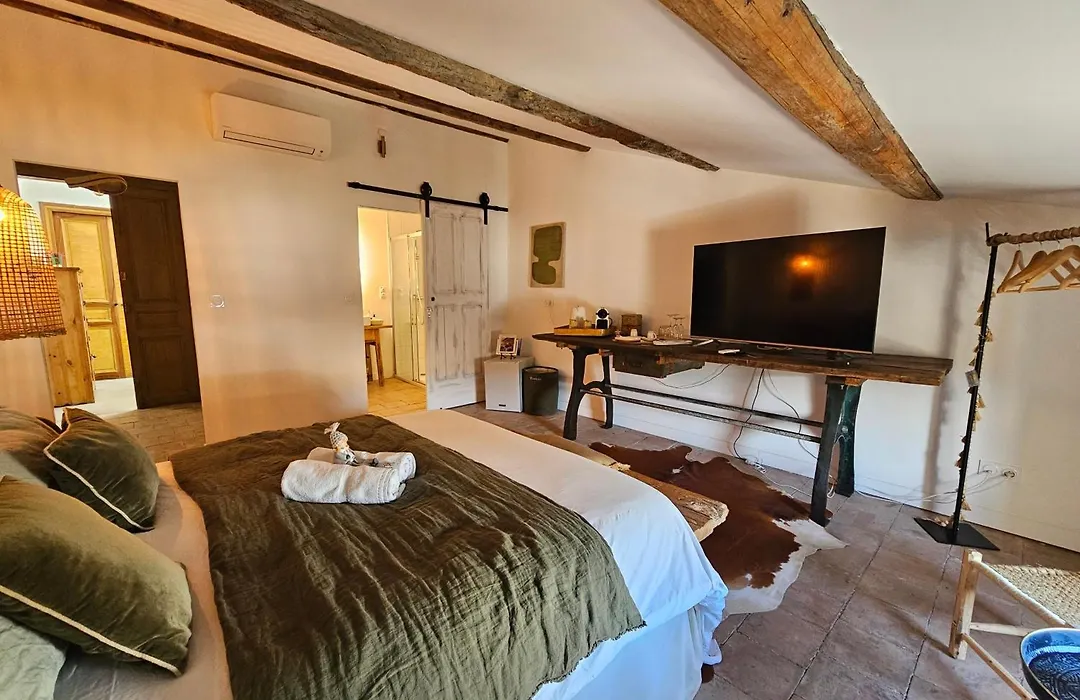 La Maison de Lyna - Suites de charme intra-muros avec parking&autonomie-1