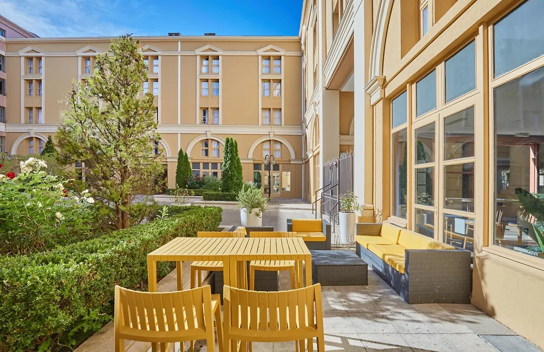 Appart Hotel Odalys City Aix en Provence Centre Palais des Congrès-1