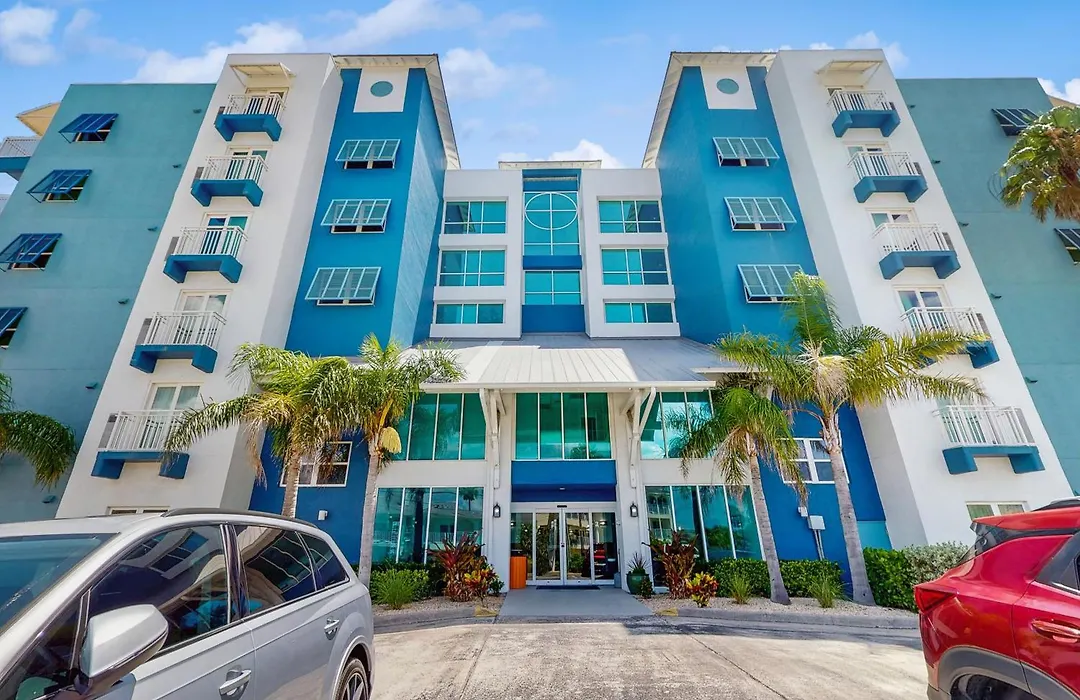Coconut Palms Beach Resort II 4512-1