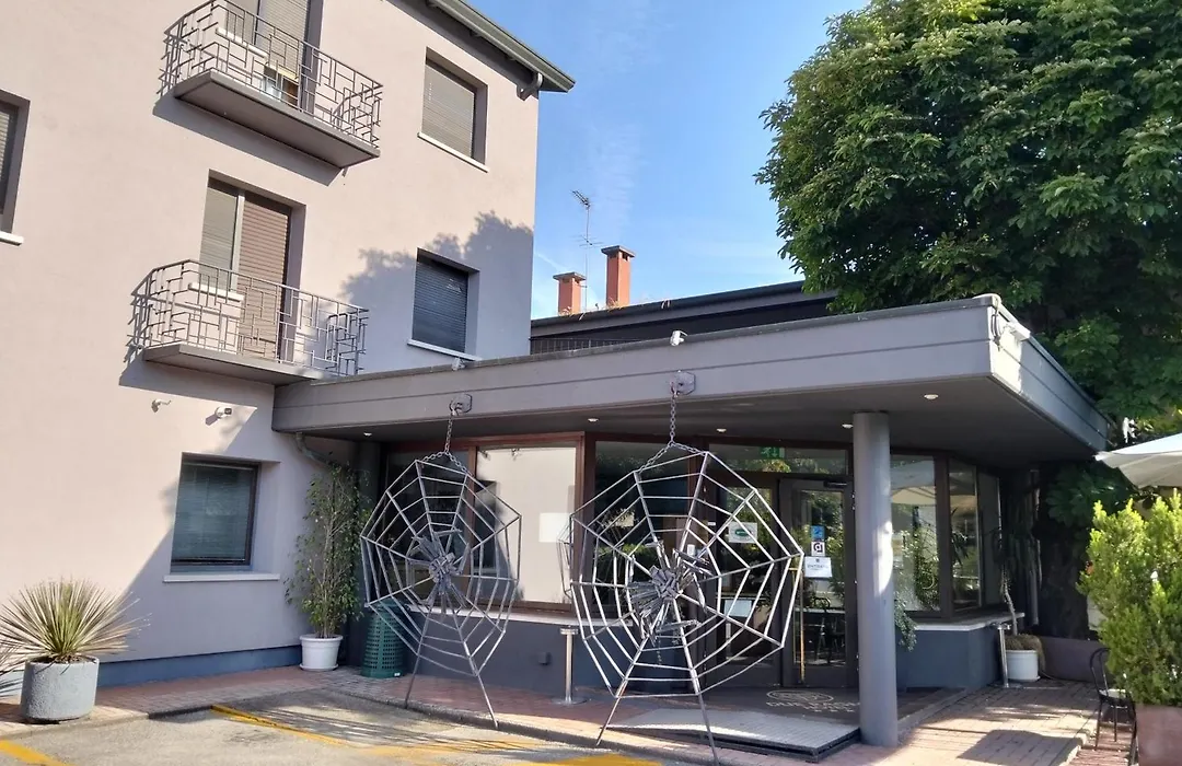 Hg Hotel Due Ragni-1