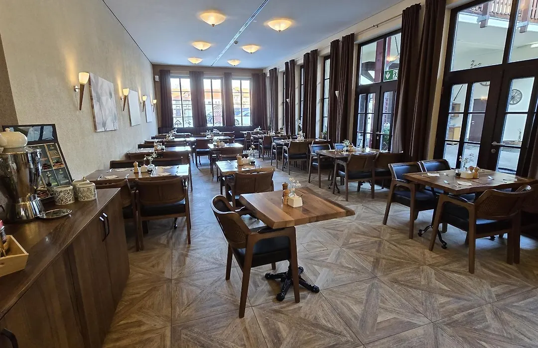 Hotel Zur Goldenen Sonne-1
