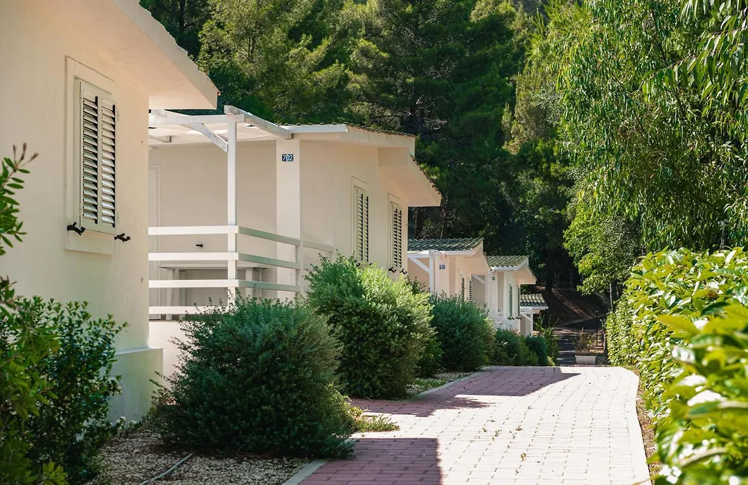 Villaggio Camping Spiaggia Lunga-1
