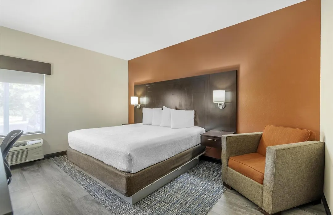 Best Western Plus Lee'S Summit Hotel & Suites-1