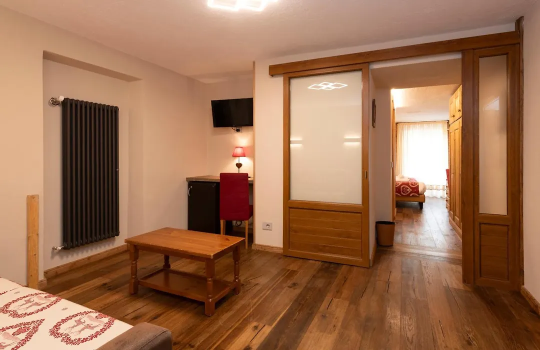 Hotel Granta Parey-1