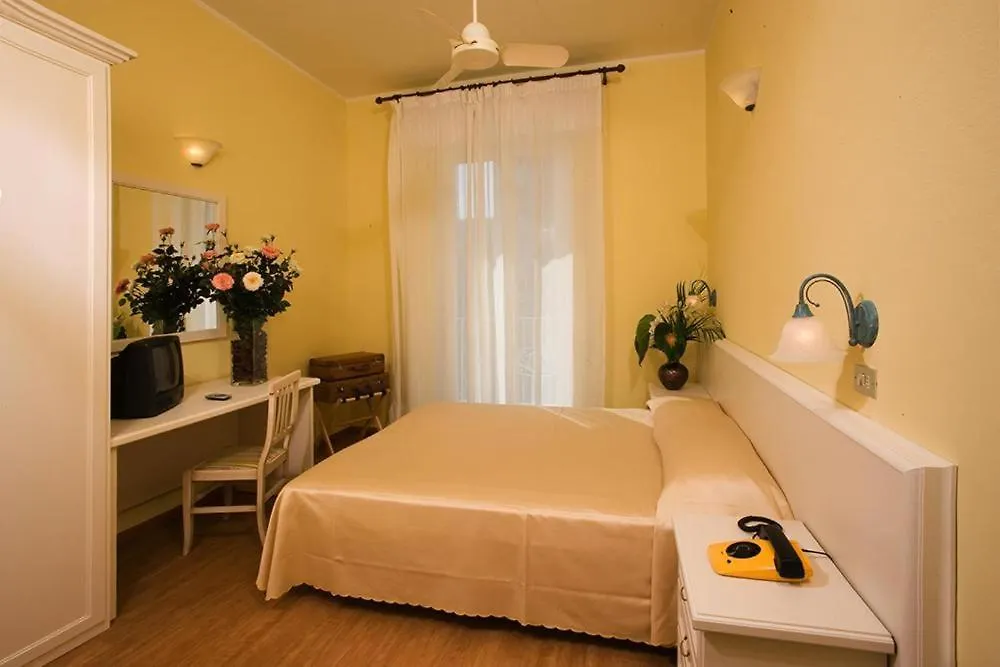 Hotel Plaza-1