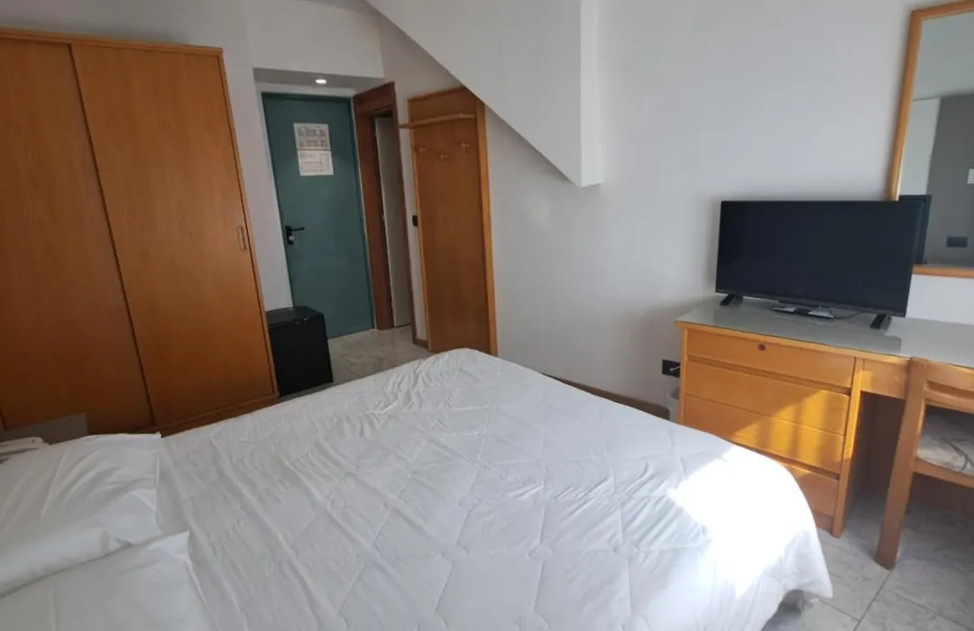 Hotel Consuelo-1
