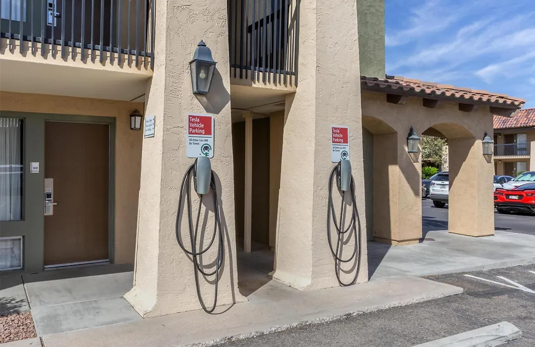 Best Western Plus A Wayfarer'S Inn & Suites-1
