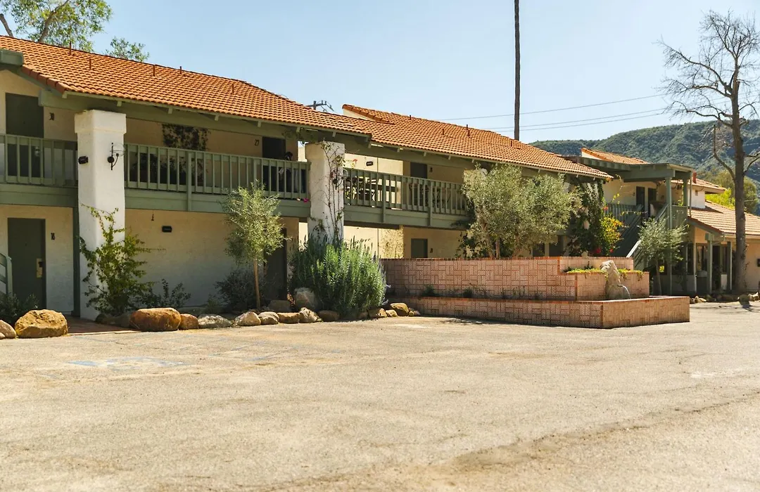 Hummingbird Inn-1
