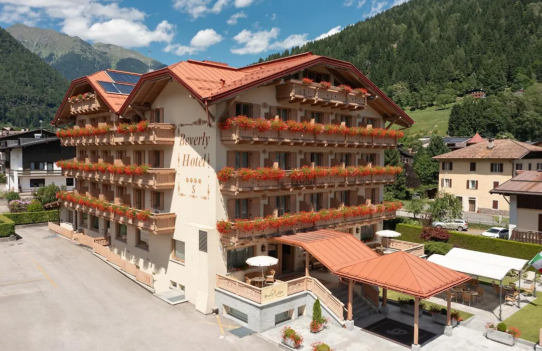 Beverly Alps Hotel & Spa-1