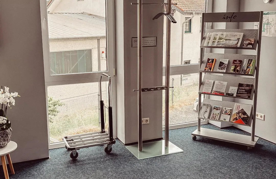 Komm' In Hotel-1