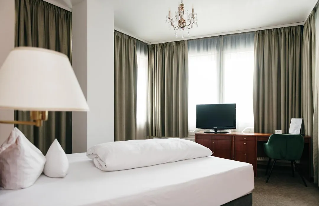 ROSS Hotel nähe Messe Stuttgart-1