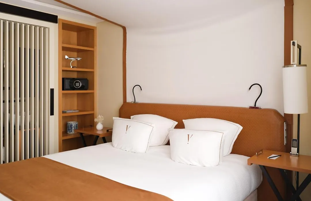 Five Seas By Inwood Hotels-1