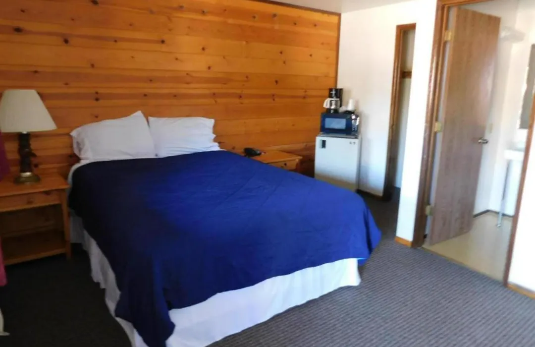 Packwood Inn-1