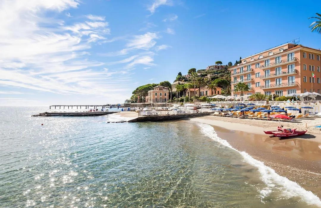 Hotel Golfo E Palme-1