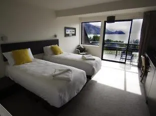 Hawea Hotel-1