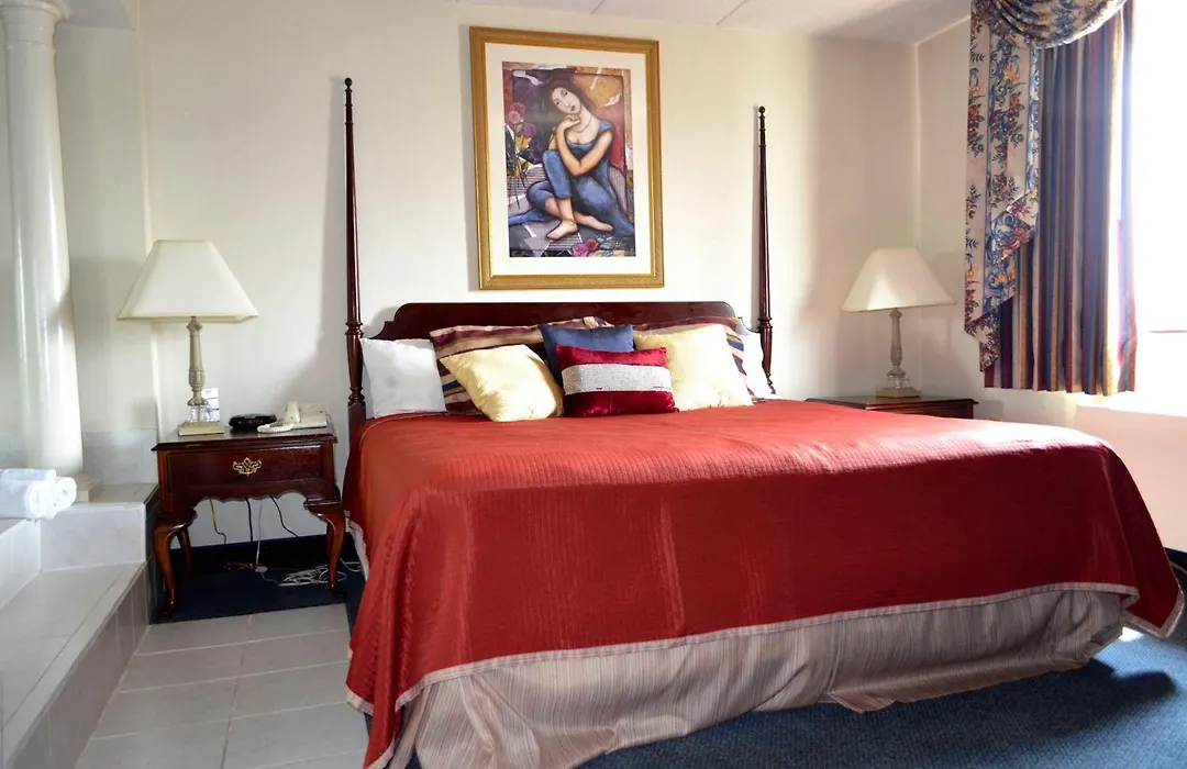 Super 8 By Wyndham Frederick-1