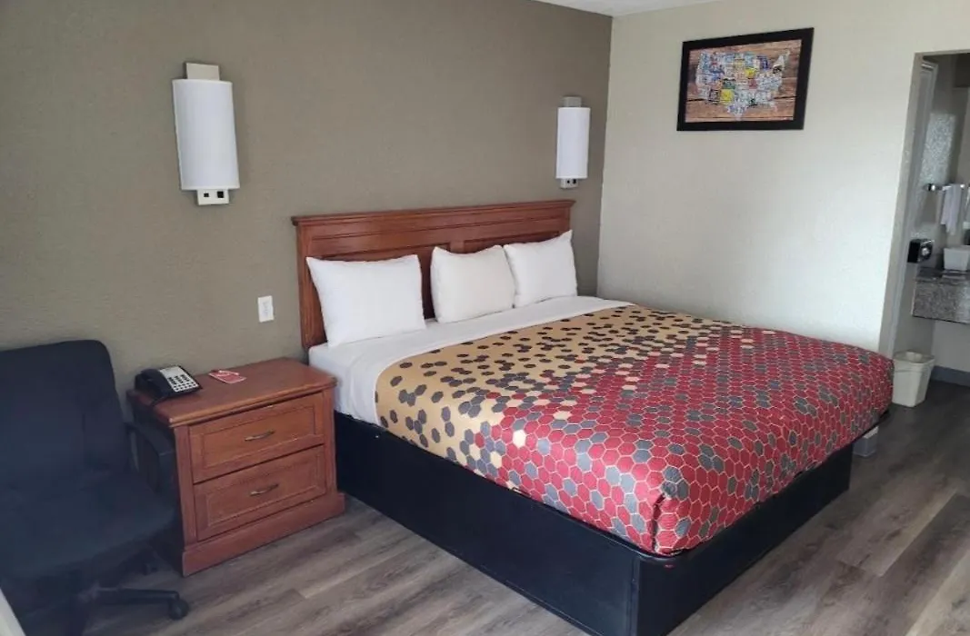 Econo Lodge Temple-1