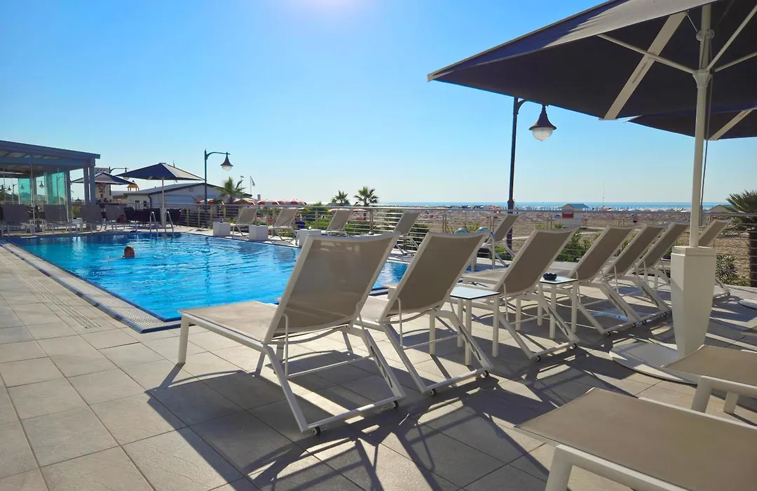 Hotel Delle Nazioni - Adults Only-1