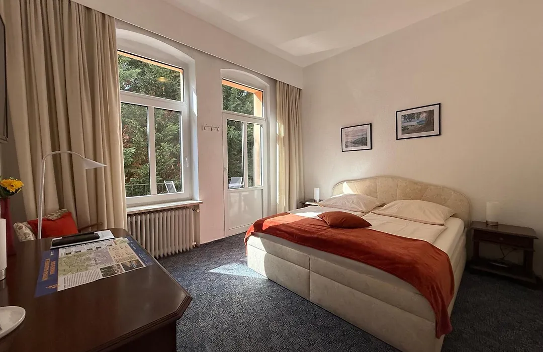 Hotel Carolinenhof-1