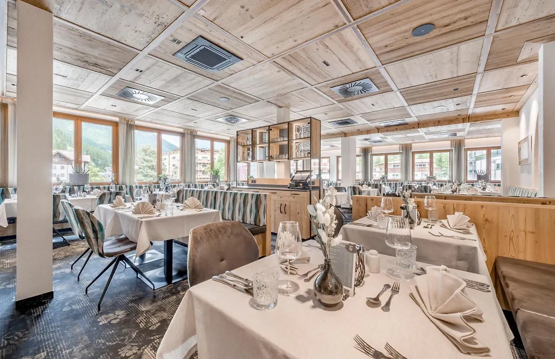 Hotel Grauer Bär-1