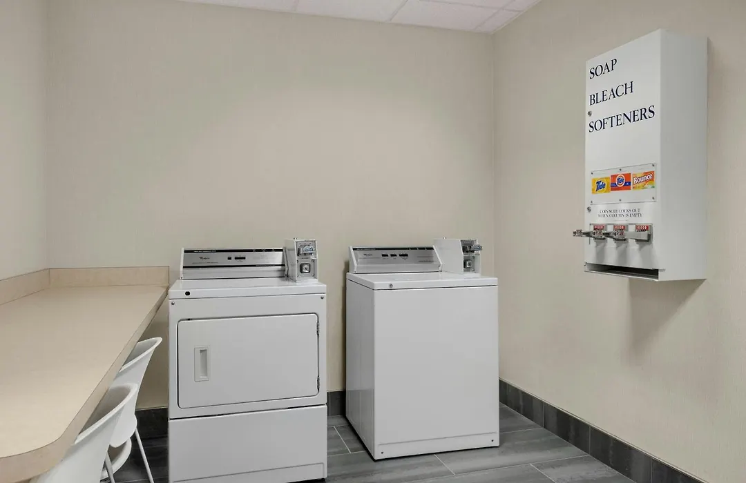 Fairfield Inn & Suites Bloomington-1
