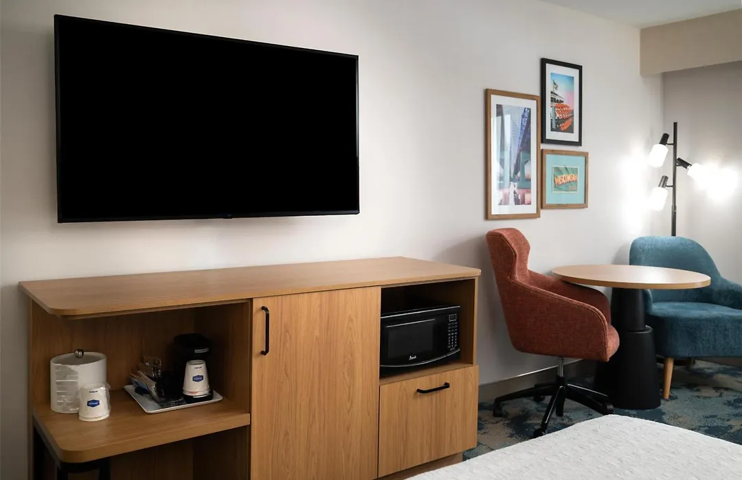 Hampton Inn And Suites La Crosse Downtown-1