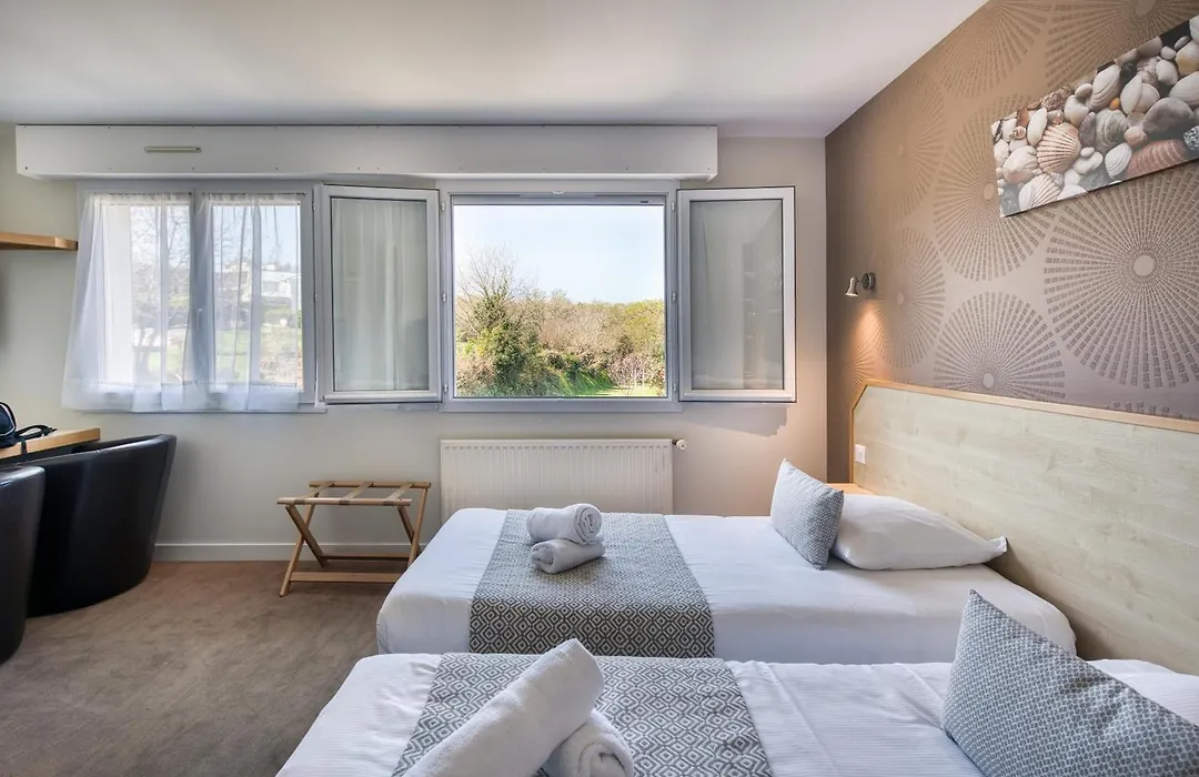 Logis Hotel Belle-Vue-1
