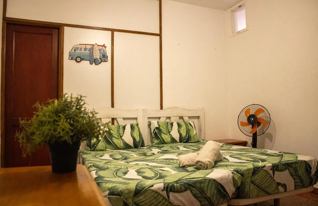 Hostel Banana Surf House-1
