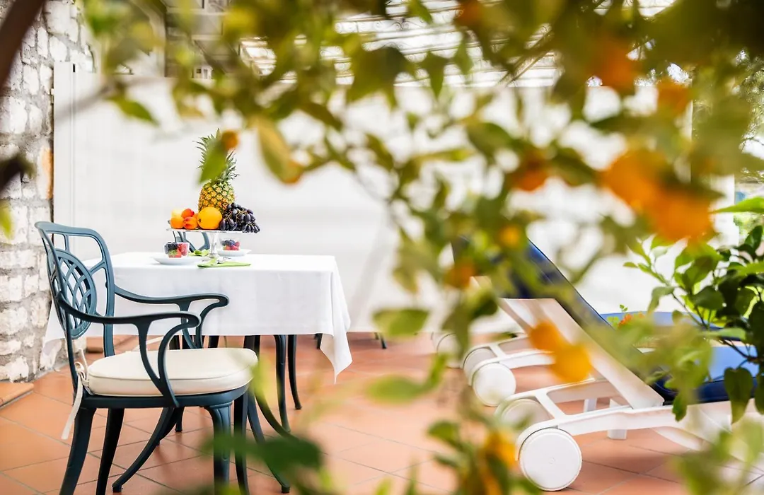 Hotel Villa Florida Suites&Suite Apartments-1