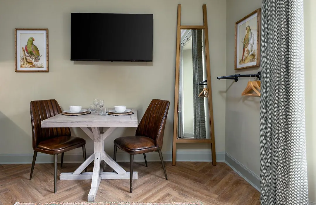 Munro Guest House-1