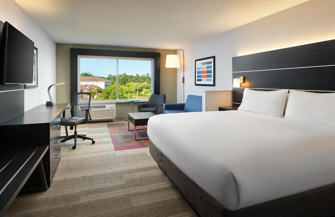 Holiday Inn Express & Suites Brunswick By Ihg-1