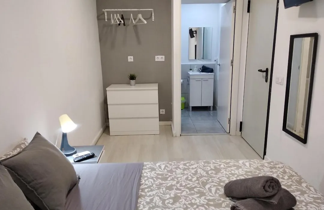 Hostal Urban Basic-1