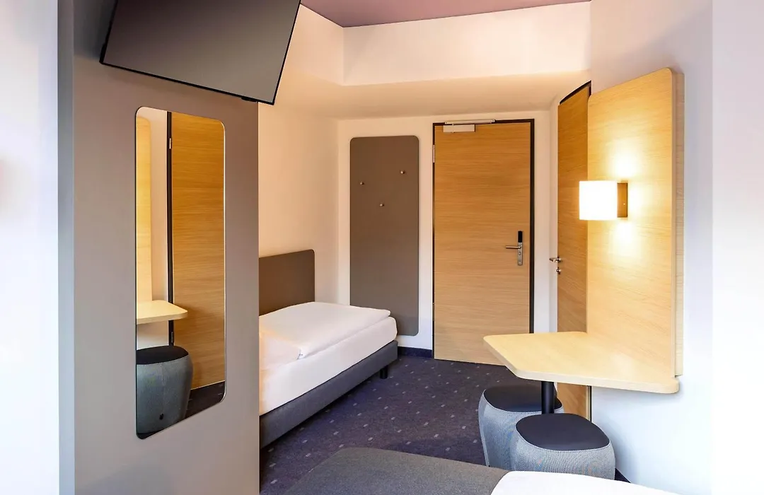 B&B HOTEL Gießen-City-1