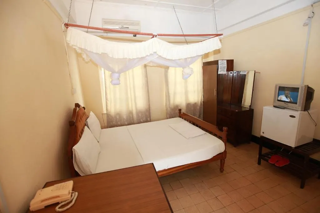 New Palm Tree Hotel-1